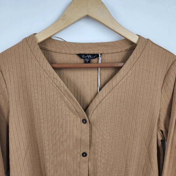 Velvet Heart Cori V-Neck Button Tie Front Ribbed Top In Camel Womens Size S NWT - Picture 4 of 11